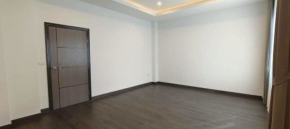 4 Schlafzimmer Haus in Watthana, Thailand, Nr. 7874 24