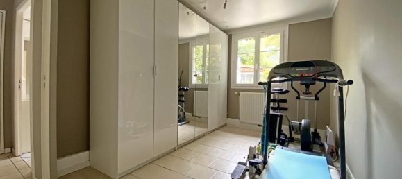 Villa T5 em Cheille, France N.º 285335 2