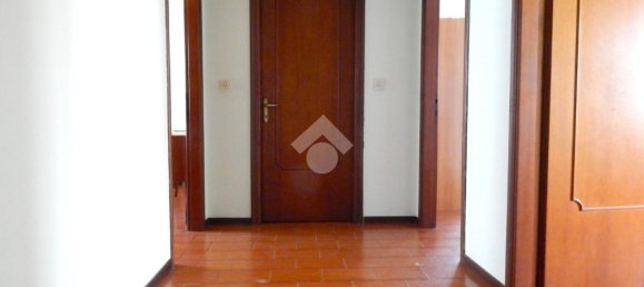 5 bedrooms House in Isola Dovarese, Italy No. 212860 15