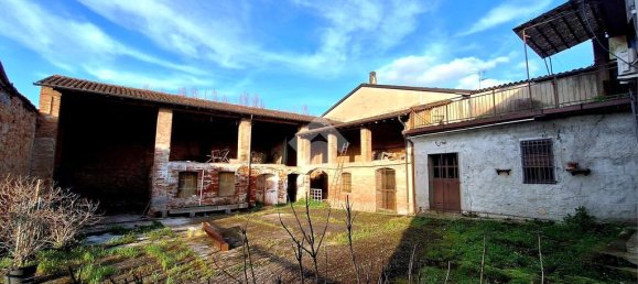 5 bedrooms House in Isola Dovarese, Italy No. 212860 28