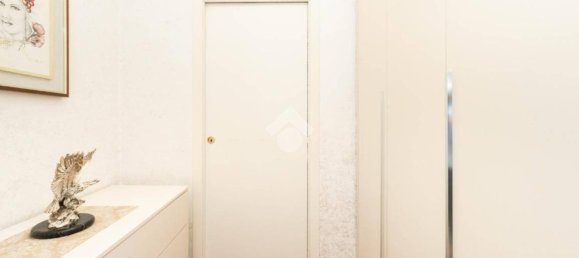 1 chambre Appartement à Milan, Italy No. 378671 18