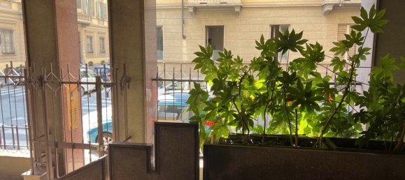 4 bedrooms Apartment in Turin, Italy No. 359103 2