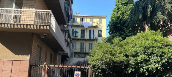 4 bedrooms Apartment in Turin, Italy No. 359103 3