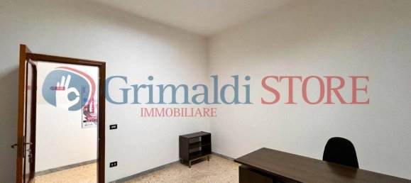 4 Schlafzimmer Wohnung in Cavallino, Italy, Nr. 53401 8