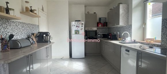 3 bedrooms House in Coullons, France No. 241884 8