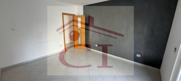 4 rooms Apartment in Giugliano in Campania, Italy No. 35676 2
