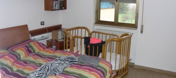 7-salle Appartement à Pontinia, Italy No. 202794 12