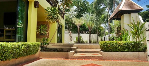 3 bedrooms Cafe / restaurant in Pattaya, Thailand No. 677 13