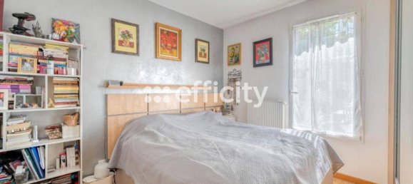 Квартира с 4 спальнями в Бур-ля-Рен, Франция № 163295 6