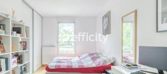 Квартира с 4 спальнями в Бур-ля-Рен, Франция № 163295 9