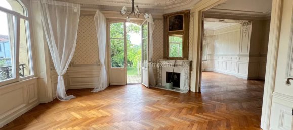 Casa de 5 dormitorios en Liffol-le-Grand, France No. 227952 3