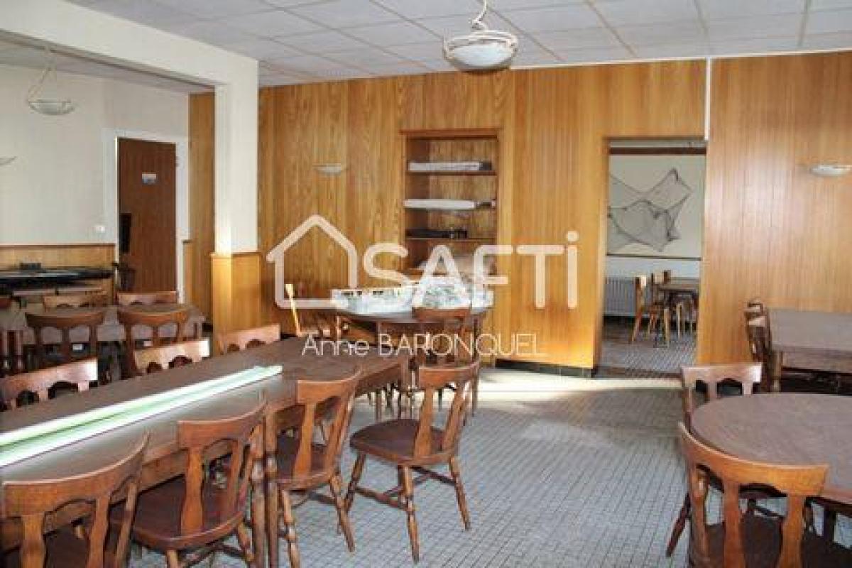  مكتب في Rosporden, France 114متر مربع رقم 18372