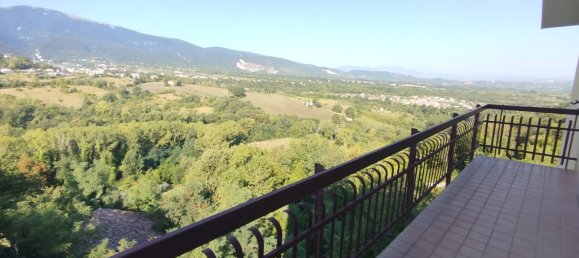 Apartamento de 6 dormitorios en Guardiagrele, Italy No. 333436 19