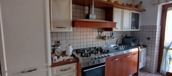 Apartamento de 6 dormitorios en Guardiagrele, Italy No. 333436 8