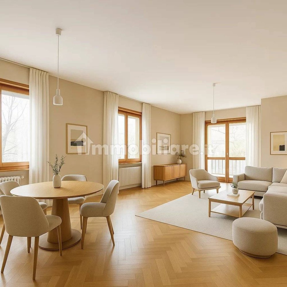 5 bedrooms Apartment in Seregno, Italy No. 168689