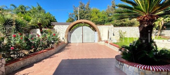 4 Schlafzimmer Villa in Syracuse, Italy, Nr. 248753 4