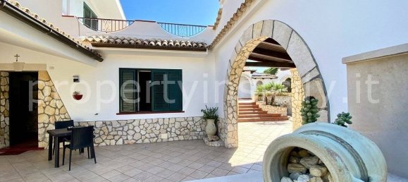 4 Schlafzimmer Villa in Syracuse, Italy, Nr. 248753 6