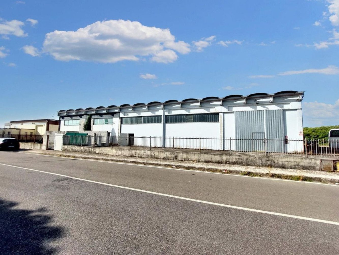 1731m² Warehouse in Bozzolo, Italy No. 378501