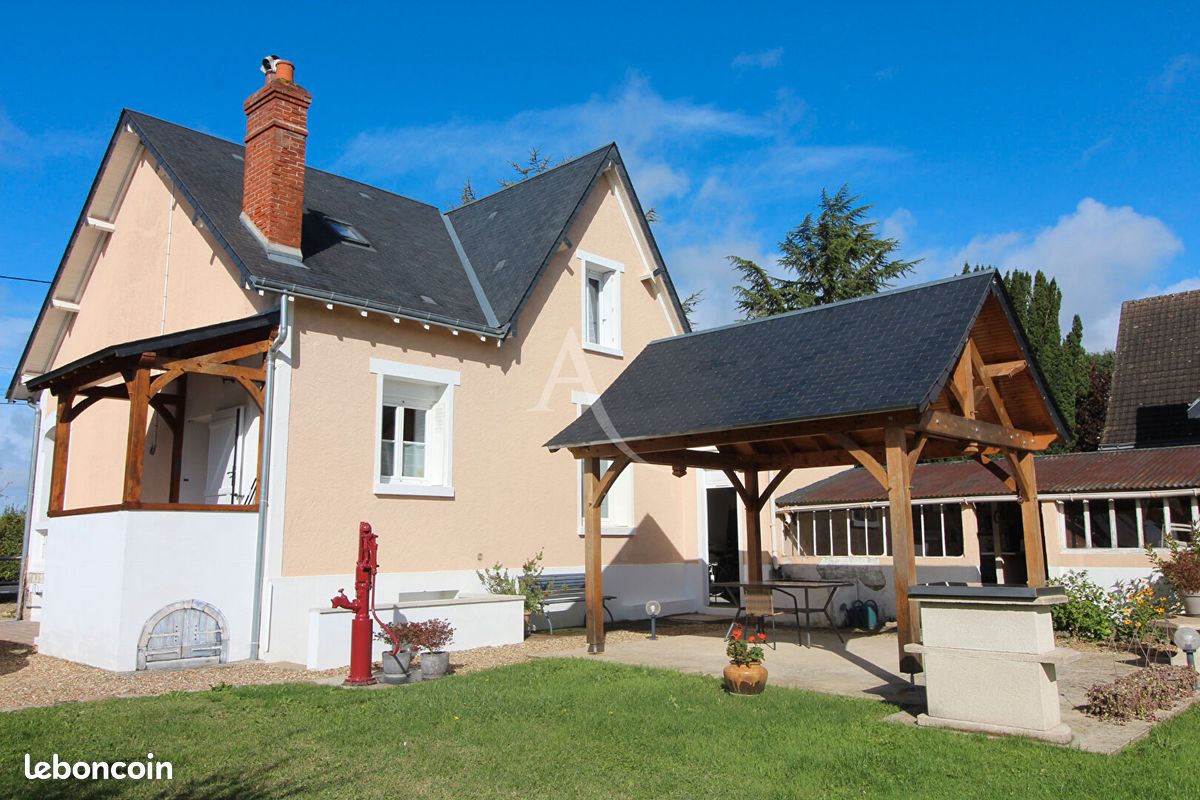 3 bedrooms House in La Croix-en-Touraine, France No. 231711