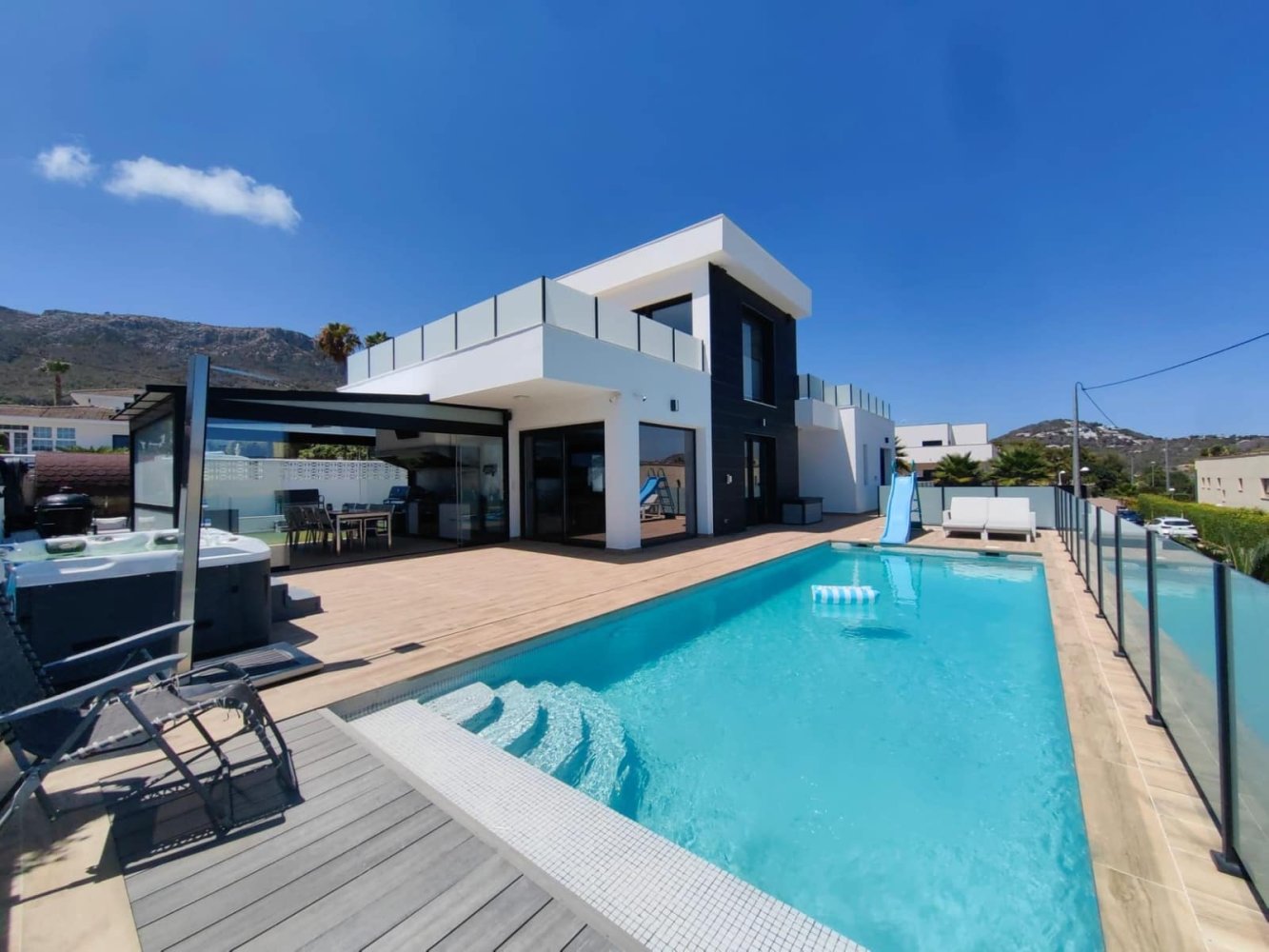 4 bedrooms House in Calpe, Spain No. 185977