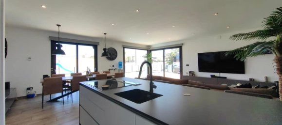 4 bedrooms House in Calpe, Spain No. 185977 4