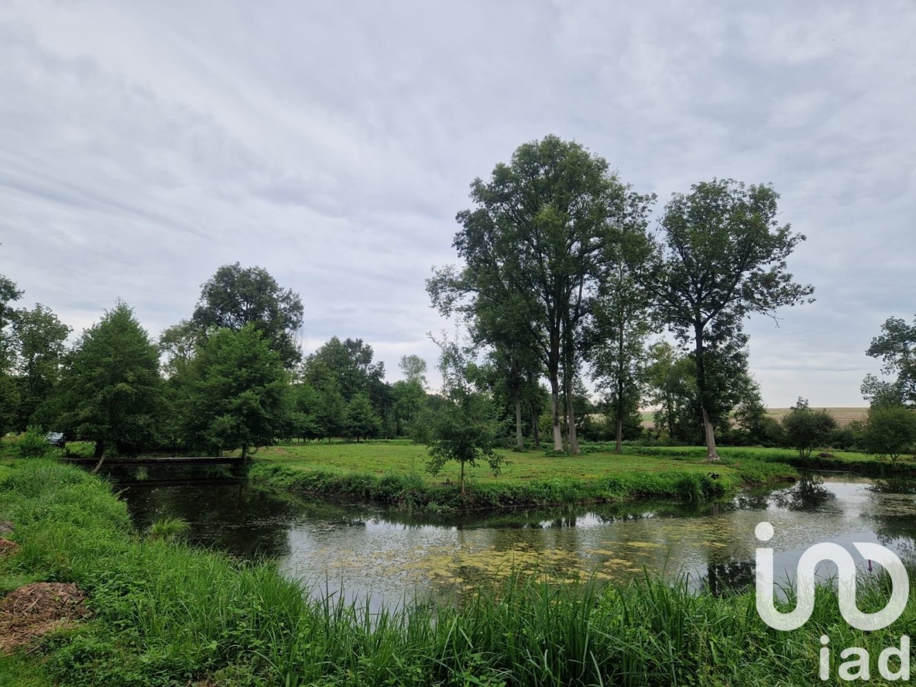  قطعة أرض في Maine-et-Loire, France رقم 99895