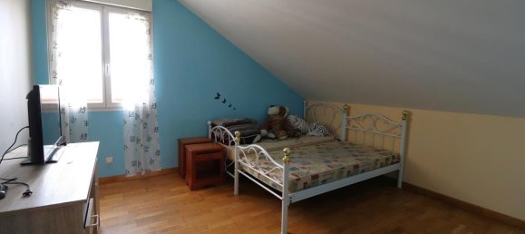 5 bedrooms House in Juvisy-sur-Orge, France No. 171012 8