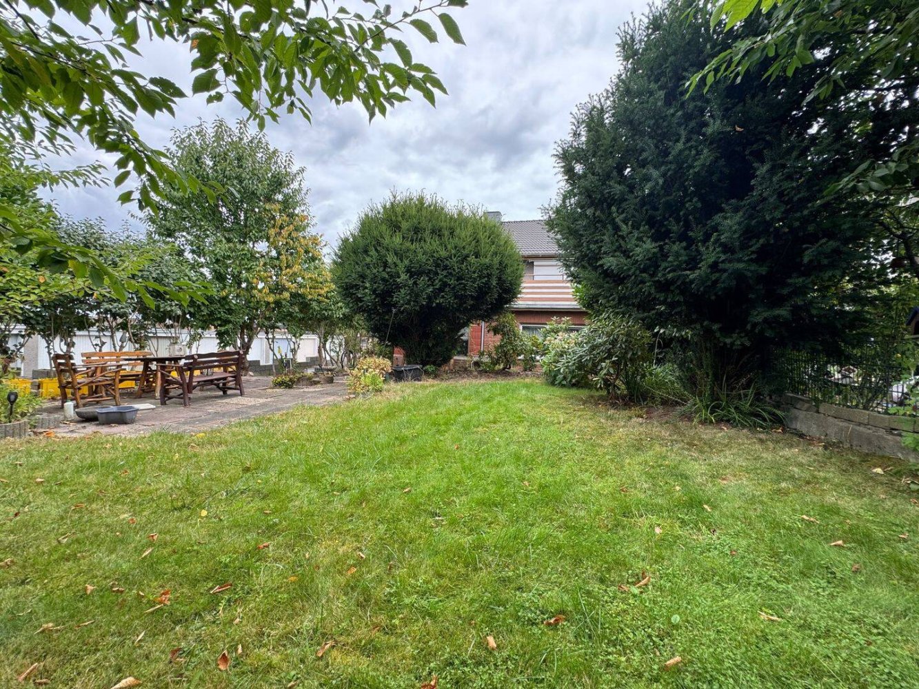 6 rooms Townhouse in Essen, Germany No. 316798