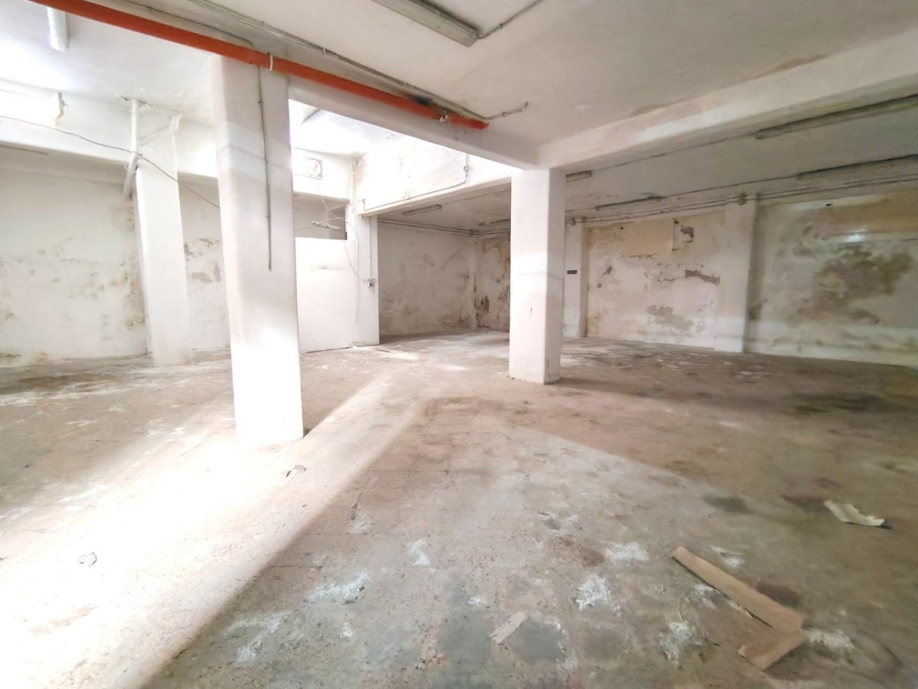 Propiedad comercial en Palermo, Italy 175 m² No. 104200