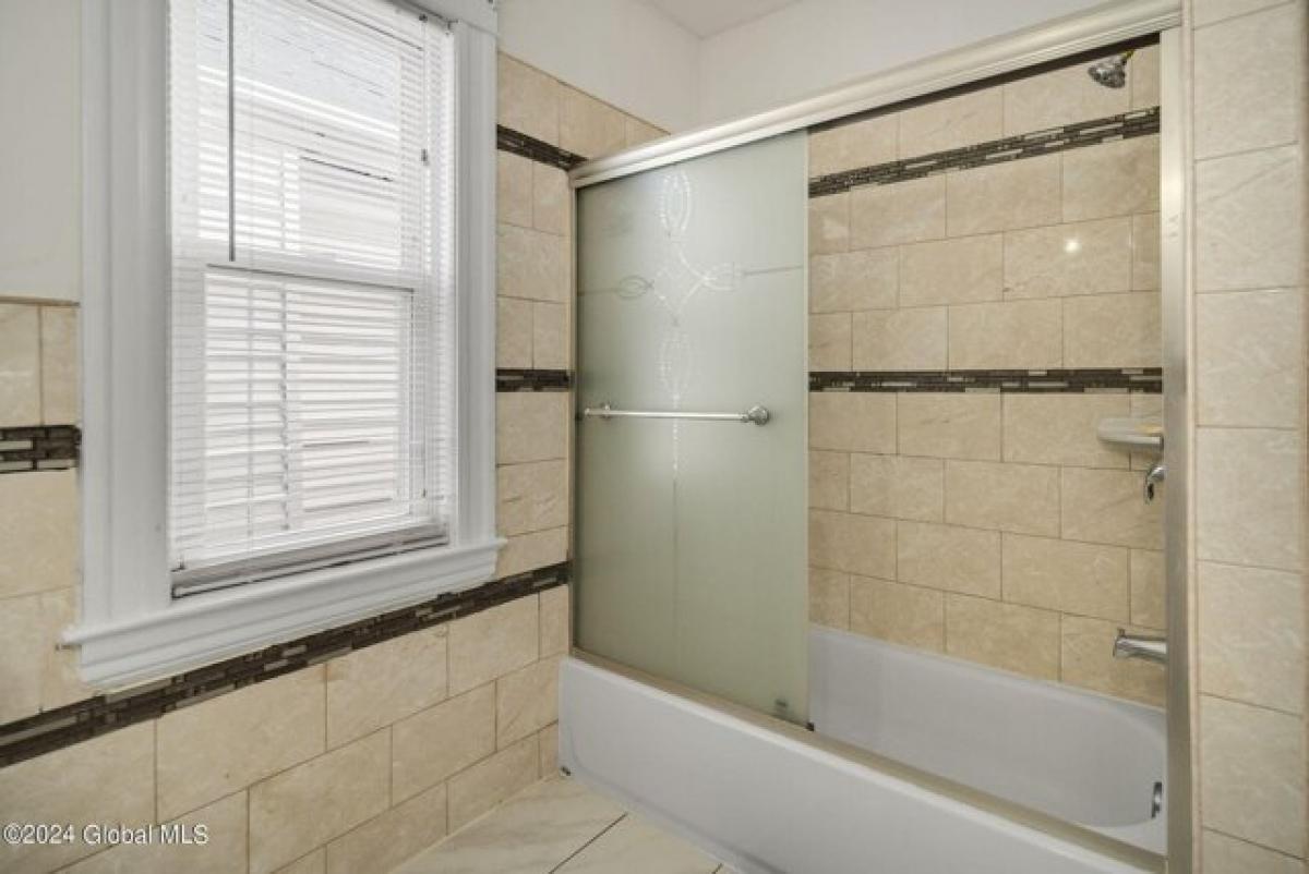 4 bedrooms House in Schenectady, USA No. 385488