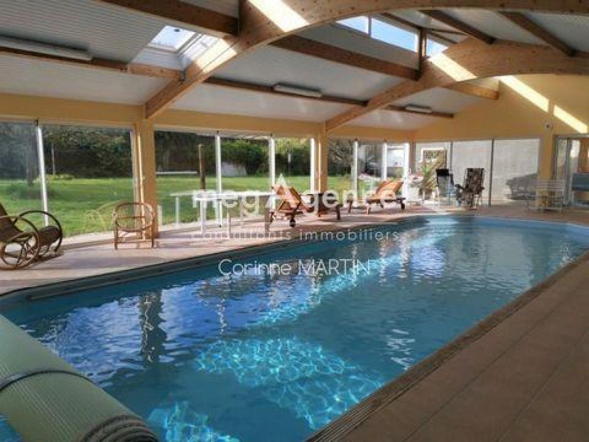 5 bedrooms House in Cholet, France No. 22826