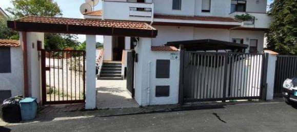 4 bedrooms House in Pescara, Italy No. 281430 3