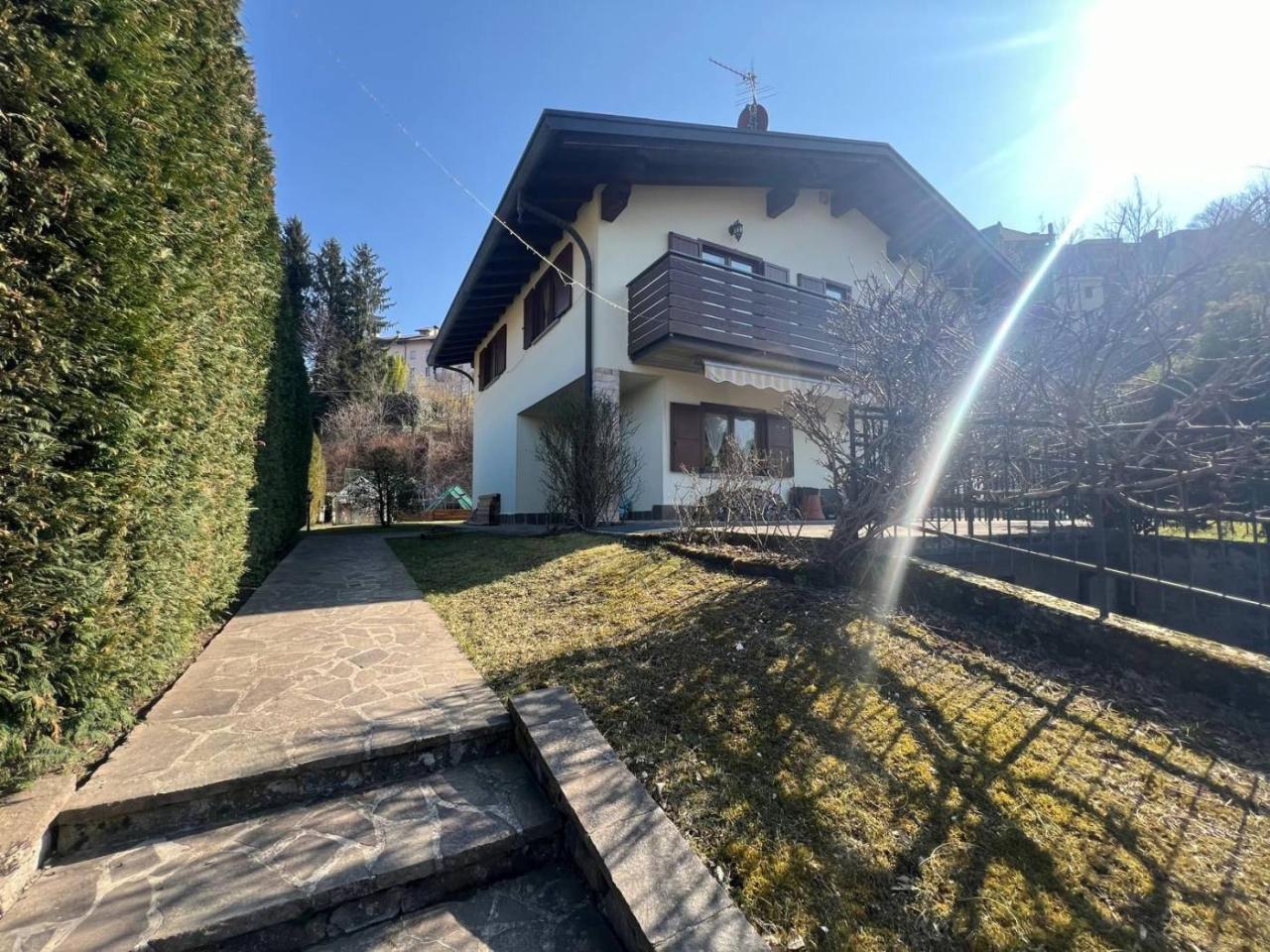 6 rooms Villa in Cremeno, Italy No. 41322