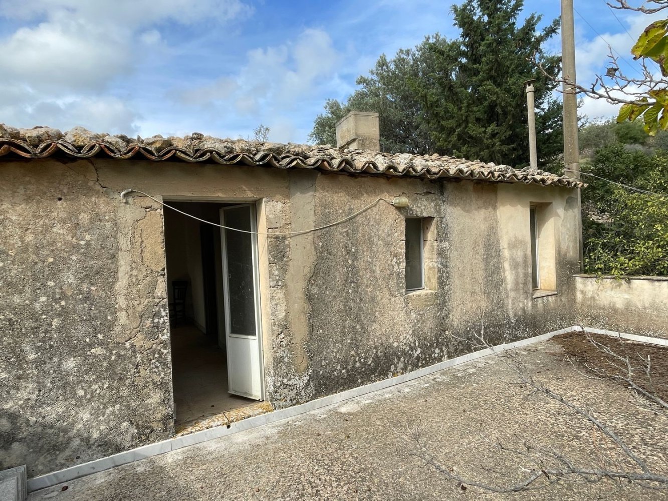 6 rooms Villa in Chiaramonte Gulfi, Italy No. 103537