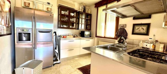 7 chambres Villa à Livorno, Italy No. 376923 23