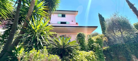 7 chambres Villa à Livorno, Italy No. 376923 2