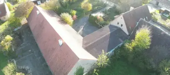 Дом с 9 комнатами в Kitzingen, Германия № 168693 5