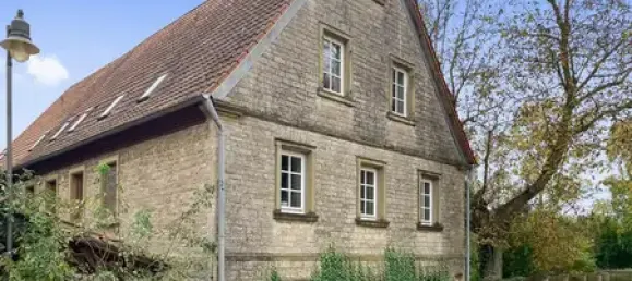 Дом с 9 комнатами в Kitzingen, Германия № 168693 9