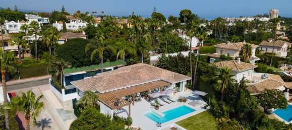 5 Schlafzimmer Villa in Nueva Andalucia, Spain, Nr. 4649 3