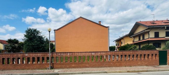 Apartamento de 2 dormitorios en San Benigno Canavese, Italy No. 262259 25