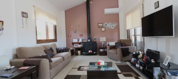 5 bedrooms House in Paralimni, Cyprus No. 23818 7