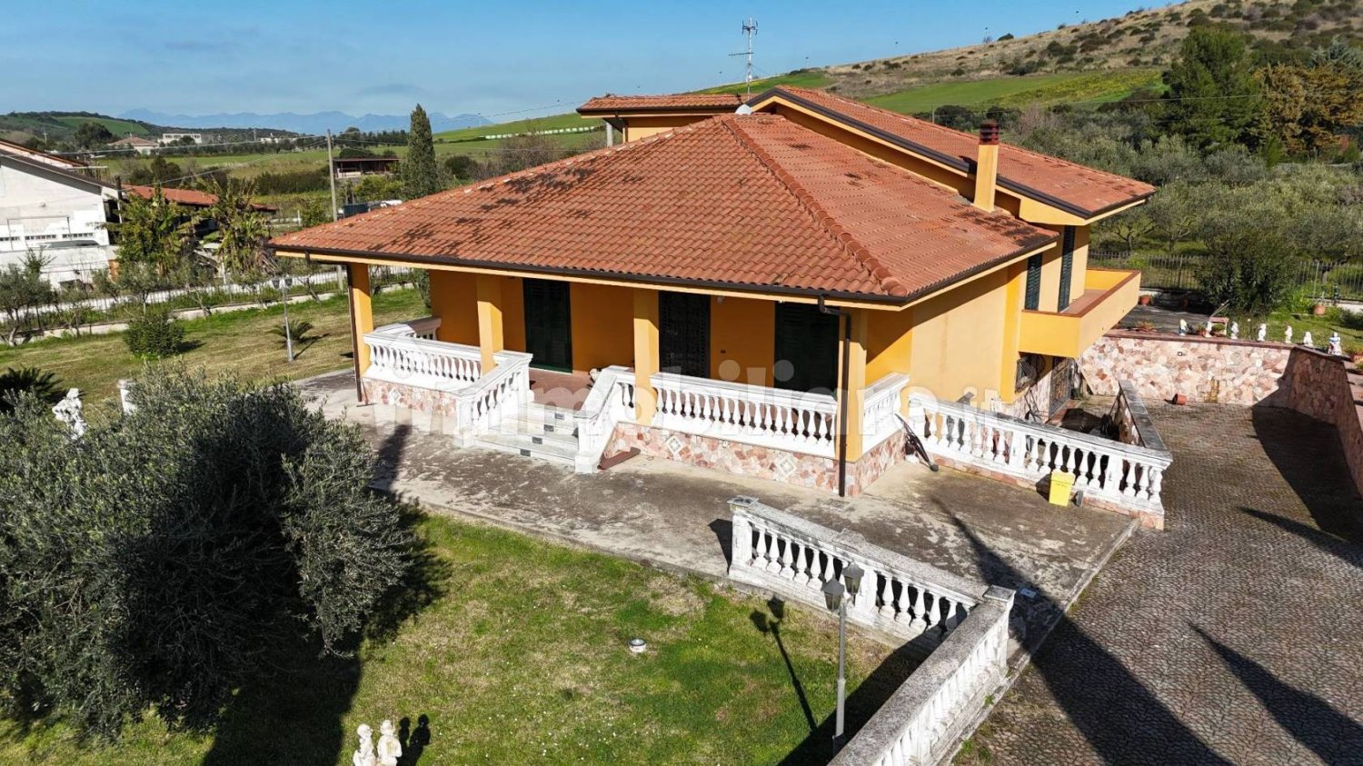 Вилла с 4 спальнями в Капаччо Пестум, Италия № 154965