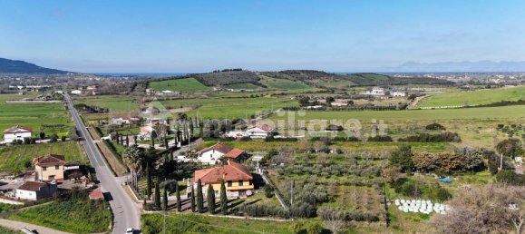 Вилла с 4 спальнями в Капаччо Пестум, Италия № 154965 37