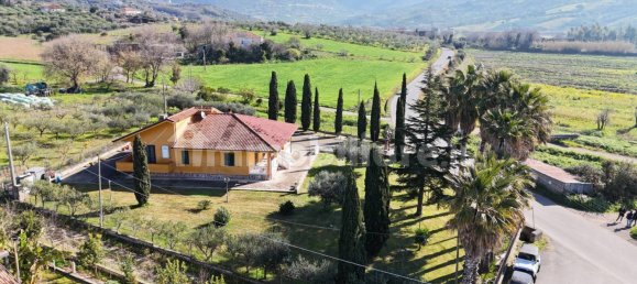 Вилла с 4 спальнями в Капаччо Пестум, Италия № 154965 4