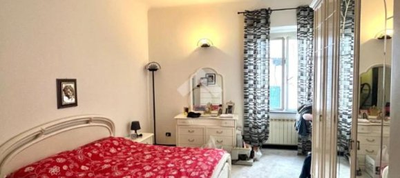 4-salle Appartement à Genoa, Italy No. 15147 18