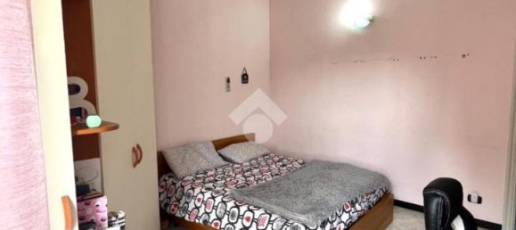 4-salle Appartement à Genoa, Italy No. 15147 23