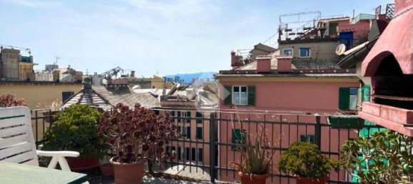 4-salle Appartement à Genoa, Italy No. 15147 15