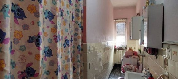 1 bedroom Apartment in Turin, Italy No. 379946 6