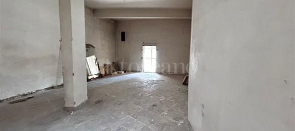  عقار تجاري في Priolo Gargallo, Italy 180متر مربع رقم 358308 8