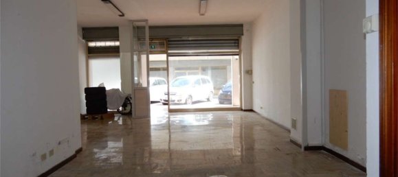 Propiedad comercial en Udine, Italy 59 m² No. 290531 3